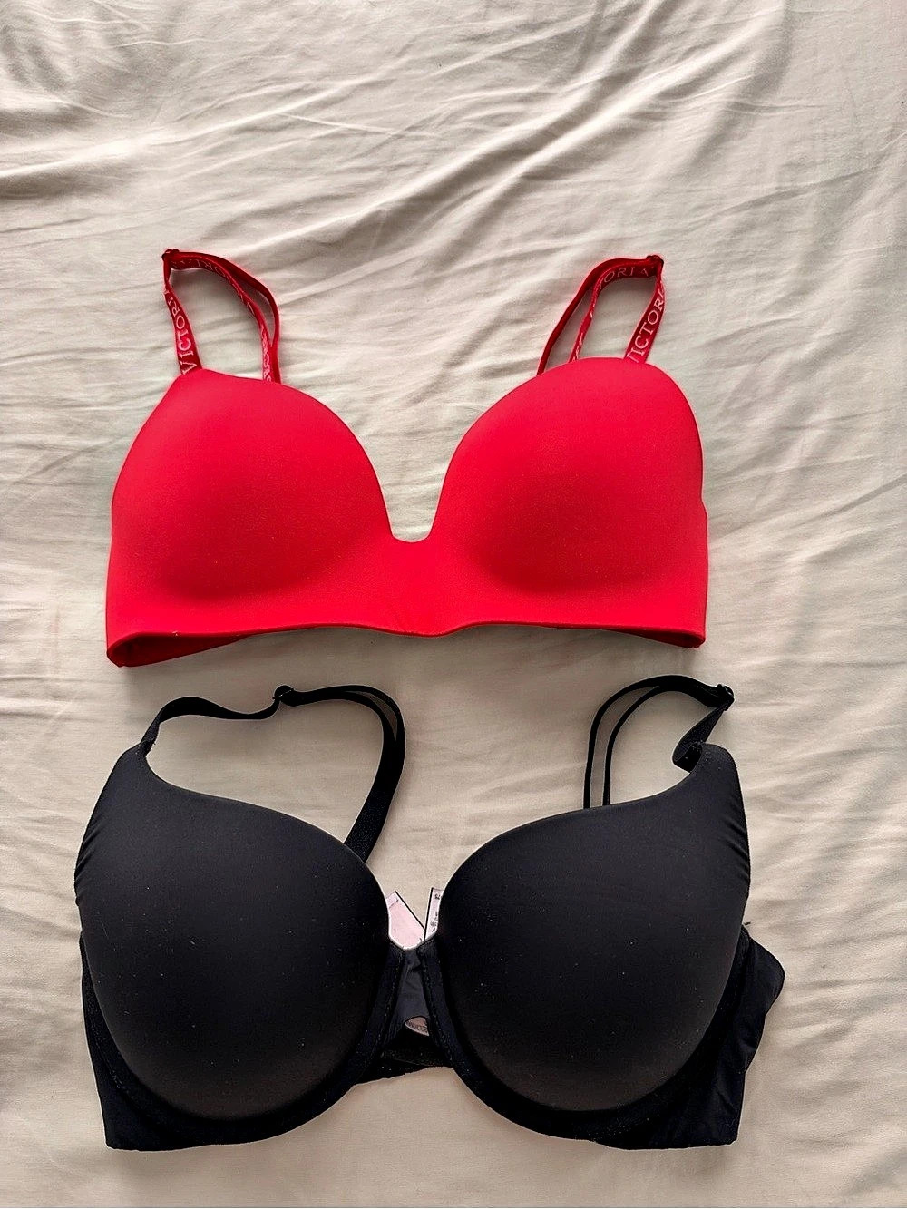 Victoria's Secret Red and Black Bra Bundle 34D